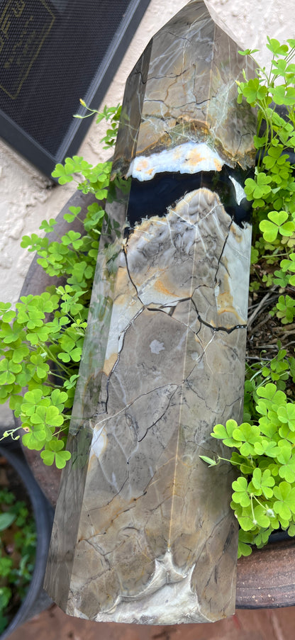 Volcano Agate Tower